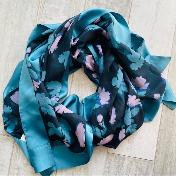 Doncaster DD 100% Silk Leaf Theme Print Satin Border Trim Long Rectangle Scarf - Picture 4 of 16